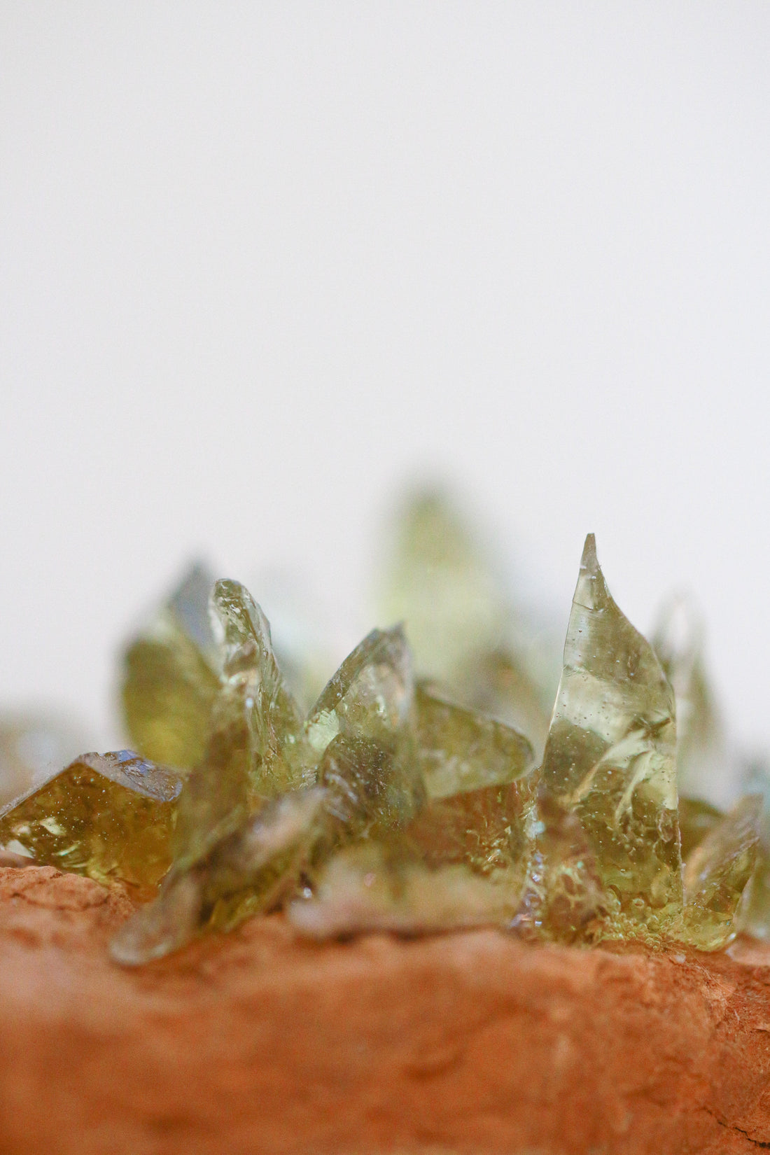 How are gemstones made from raw stones?